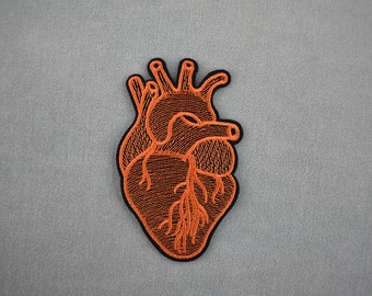 Patch cœur thermocollant brodé orange, Écusson à customiser vêtements et accessoires