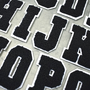Patchs lettres alphabet chenilles noirs (7 cm), écussons brodés NON THERMOCOLLANTS, Customiser, Personnaliser
