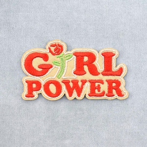 Aufbügelbarer Girl-Power-Aufnäher, gestickter Aufnäher auf Bügeleisen