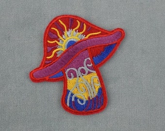 Patch Thermo-adhesive red mushroom, Embroidered badge