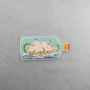 Art boat patch in a bottle, embroidered iron-on patch, customize clothing and accessories