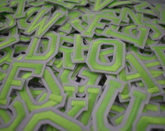 Patchs lettres alphabet  thermocollants verts fluo , écussons brodés , Customiser, Personnaliser