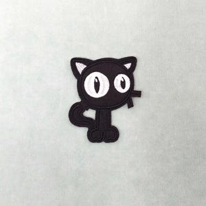 Embroidered felt black cat patch, embroidered iron-on patch