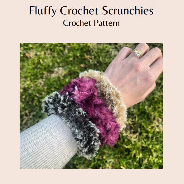 Crochet faux fur scrunchie pattern for beginners - Fluffy Yarn