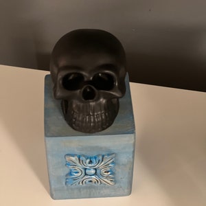 Cement skull | Skull | Sculpture | Halloween | home decor