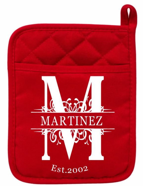 Personalized Monogram Pot Mitt/Family Name Baker Mitt/Microwave Mitt/Custom Housewarming Gift/Wedding Gift/Custom Pot Holder/Kitchen Décor