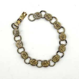 Vintage Sarah Coventry Bracelet Gold Tone Link Textured Oval Medallions, 1960s