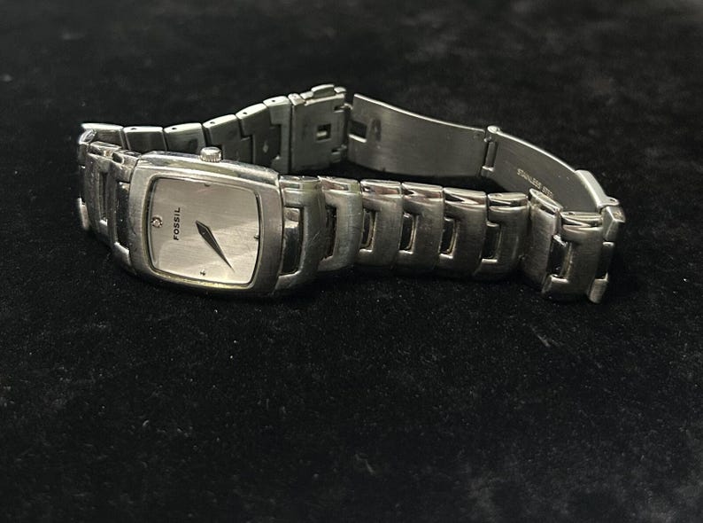 Vintage Fossil Silver Tone Watch | Minimalist Sleek Industrial Y2K Wristwatch Jewelry image 8