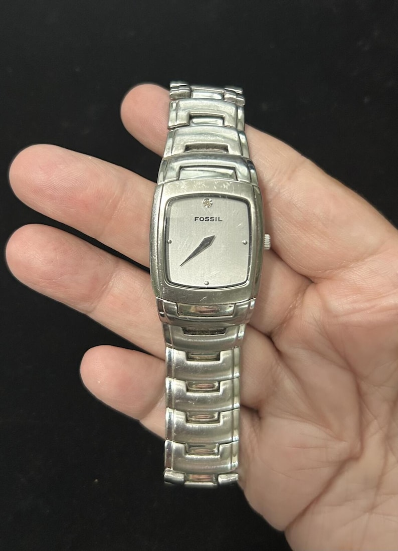 Vintage Fossil Silver Tone Watch | Minimalist Sleek Industrial Y2K Wristwatch Jewelry image 6
