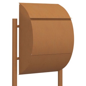 STAND JUMBO by Bravios - Modern post-mounted rust-colored mailbox