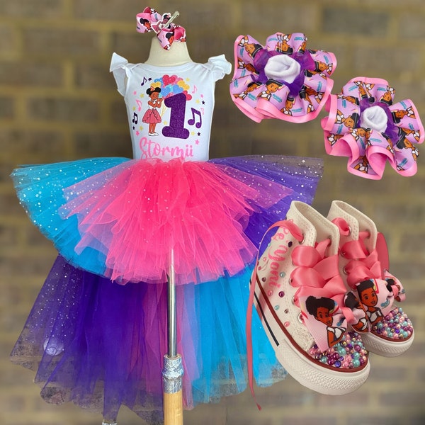 High low Glitter tutu skirt outfit. Gracie tutu outfit with matching ruffle socks and hair accessory. Corner birthday outfit