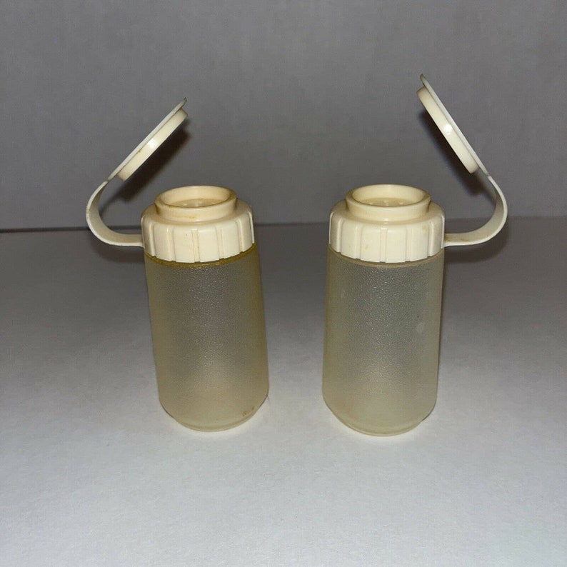 Vintage Rubbermaid Servin Saver Salt and Pepper Shaker Set Etsy