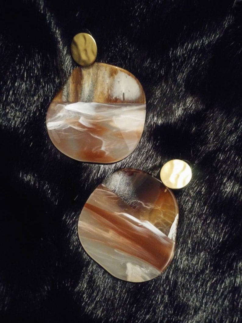 Agate Disc Earrings