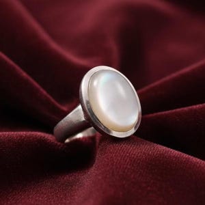 Milky Moonstone Sterling Silver Ring, Milky Moonstone Gemstone Oval Ring, Natural Milky Moonstone Ring, White Moonstone Boho Silver Ring