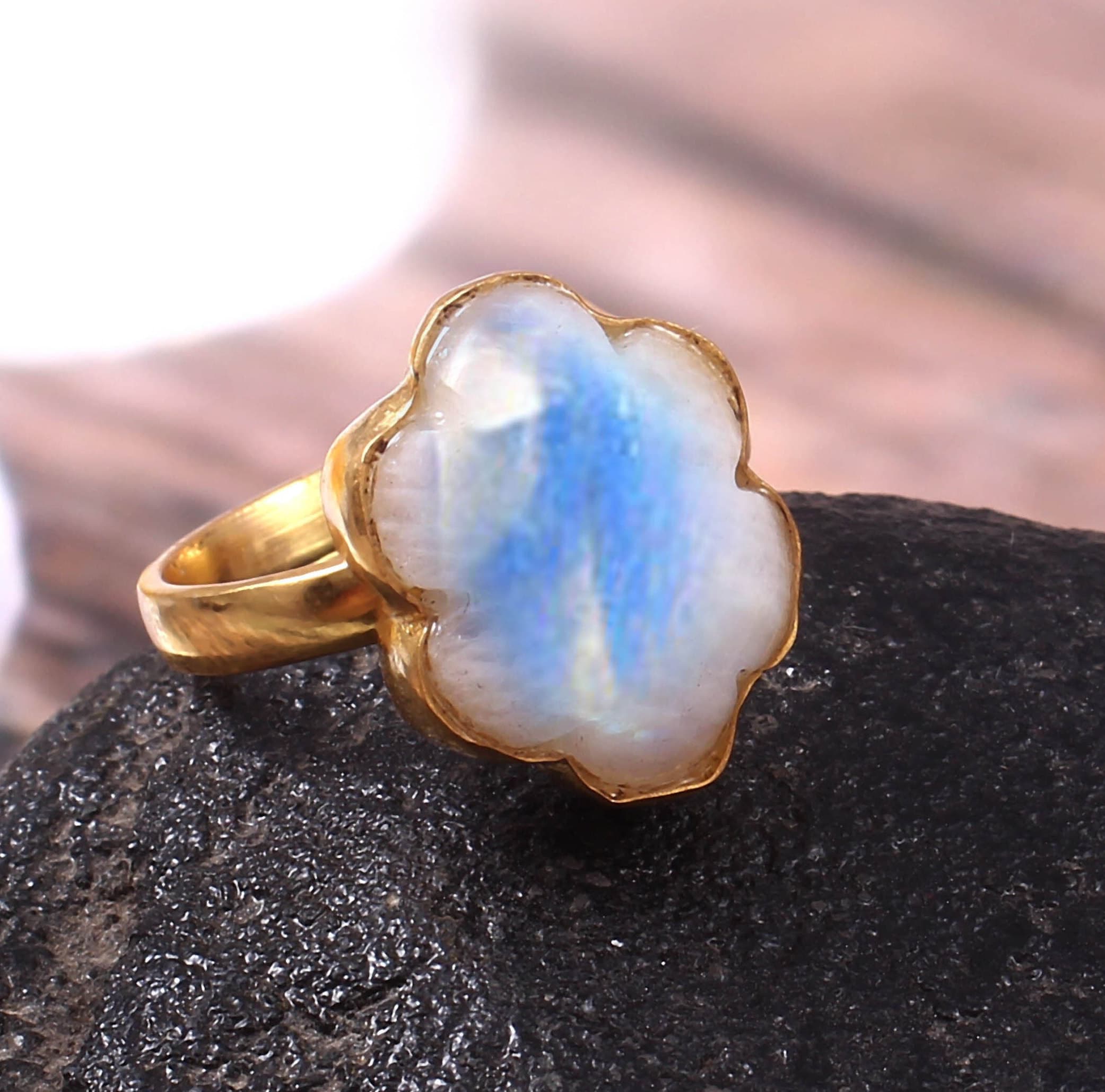 Rainbow diamond ring - Etsy 日本