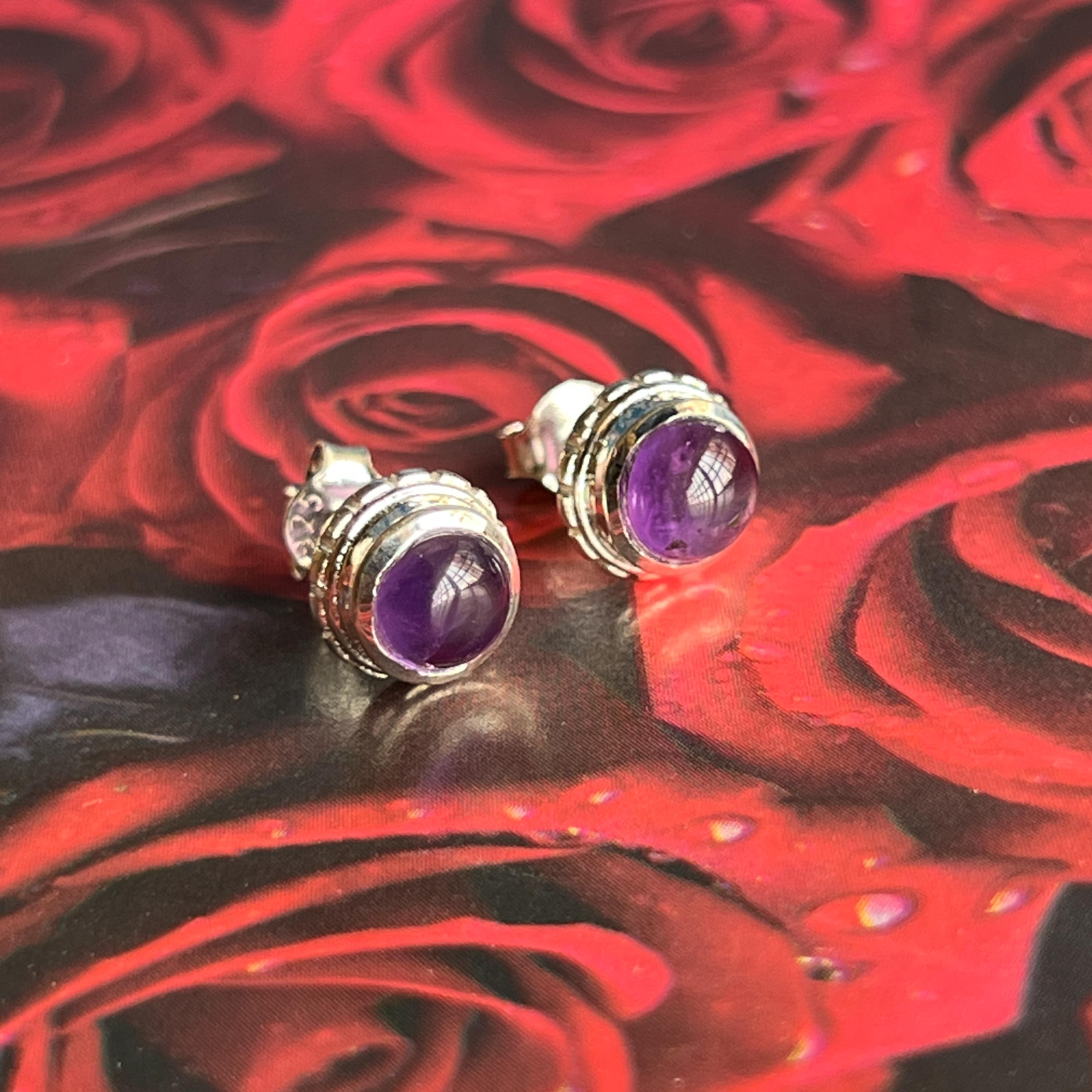 Orecchini a perno in argento sterling con pietra portafortuna di aprile: cristallo Swarovski - Italia