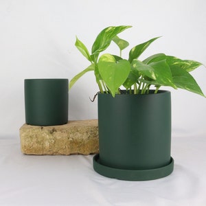 Minimalistischer Pflanzentopf aus Keramik für drinnen, in Skandinavisches Design, Blumentopf, Urban Jungle, einfarbig dark green