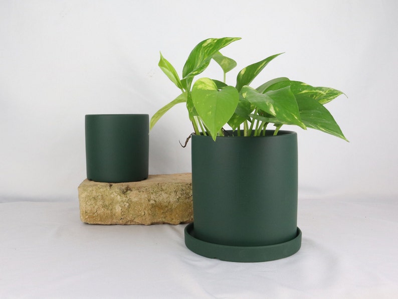 Minimalistischer Pflanzentopf aus Keramik für drinnen, in Skandinavisches Design, Blumentopf, Urban Jungle, einfarbig dark green