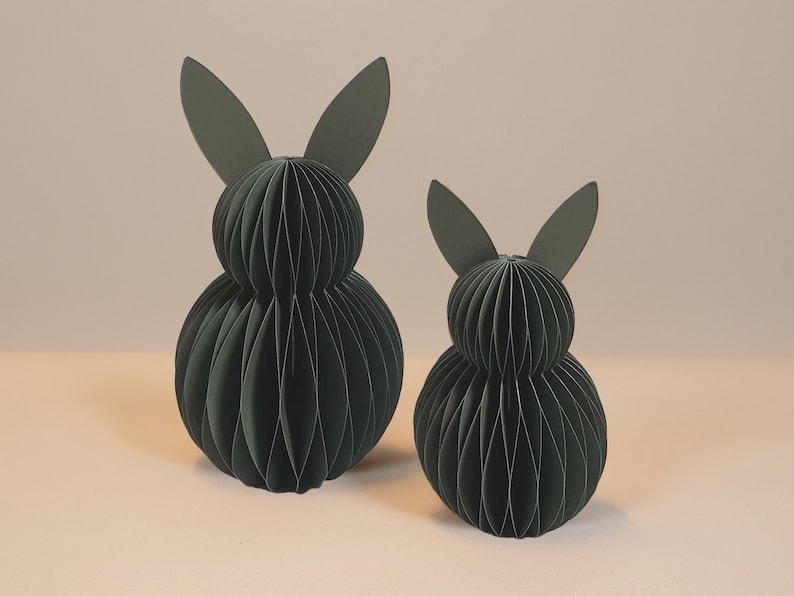 Osterhase aus Papier, nachhaltige Osterdeko, Tischdeko für Ostern, Osterhasen, minimalistische Osterdekoration Dunkelgrün