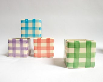 Checkered flower pot, square plant pot with checkered pattern, gingham style