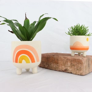 Boho Planter, Pflanzentopf aus Steingut für drinnen, Übertopf Minimalismus Design, Blumentopf, Urban Jungle, Handbemalt bunt Bild 1