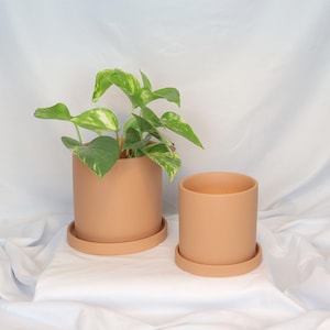 Minimalist Indoor Ceramic Plant Pot Scandinavian Design Flower Pot Urban Jungle Solid Color peach