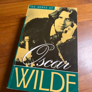 The Works of Oscar Wilde (1927) – Vintage Red Cloth