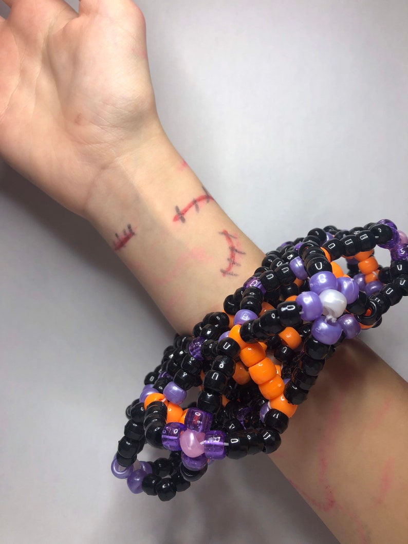 Cage-ish kandi cuff