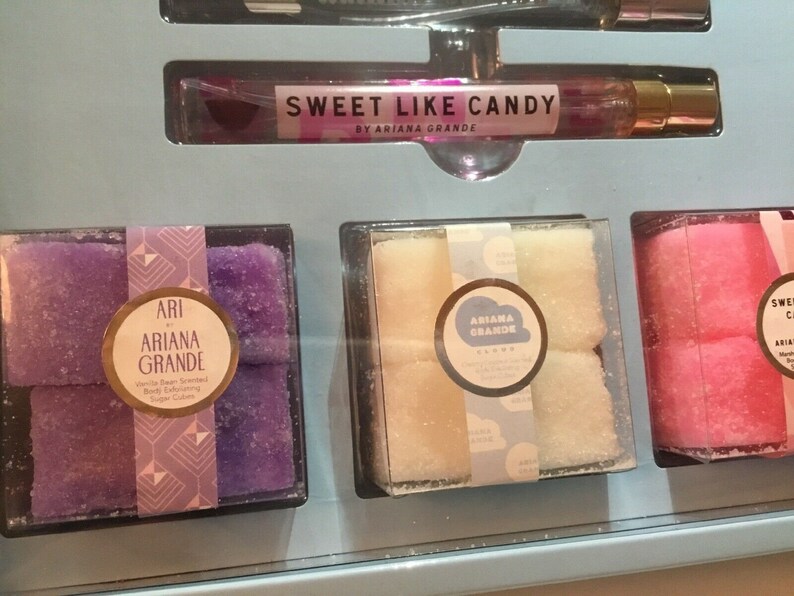 Ariana Grande Sugar Cube Eau de Parfum Gift Set ARI Sweet ...