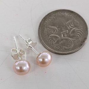 Australian seller stock 925 sterling silver VERY SMALL Peach-Lavender Freshwater Pearl Stud Earrings women girls teen image 4
