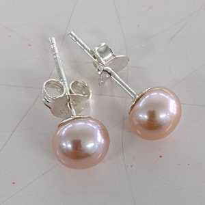 Australian seller stock 925 sterling silver VERY SMALL Peach-Lavender Freshwater Pearl Stud Earrings women girls teen image 5