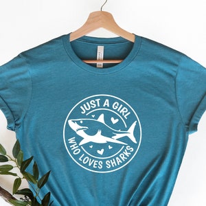 Just A Girl Who Loves Sharks, Funny Shark Shirt, Graphic T-Shirt, Shark Shirt for Gift, Shark Shirts, Sharks Lover Shirt, Animal Shirt