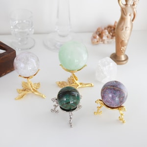 Leaf Shape Sphere Holder