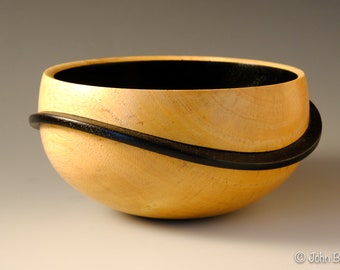 Wood Wave Bowl with Protruding Wave