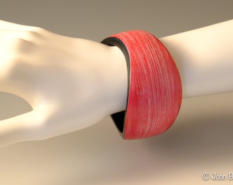 Wavy Wood Bangle Bracelet in Red & White