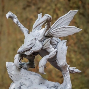Hive Bug 3D Printed Statue Fan Art | Garage Kit | Model Kit | Designed by Nomnom Figures
