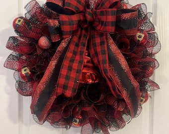 Red and Black Christmas Wreath