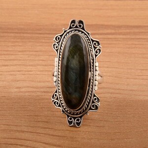 Labradorite Gemstone Ring,925 Silver Ring,Handmade Ring,Rings For Women,Engraved Designer Ring,Midi Ring,Signet Ring,Personalized Gifts