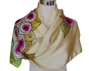 Chal de seda Art Nouveau: chal de satén floral pintado a mano