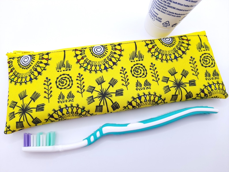 Toothbrush Wet/Dry Bag for Travel Toothbrush Travel Case Gift for The Outdoor Adventurer Environmental Advocate Globetrotter Yellow Doodles