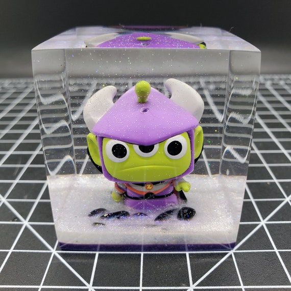 Hand Crafted Resin Cube Alien Evil 