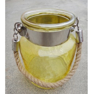 Gelbes Glas Glas halb geknackt mit hängenden Jute Seil in Edelstahl, handgemachte Jar für Home-Dekoration, Wohnzimmer Dekor, Home Utility