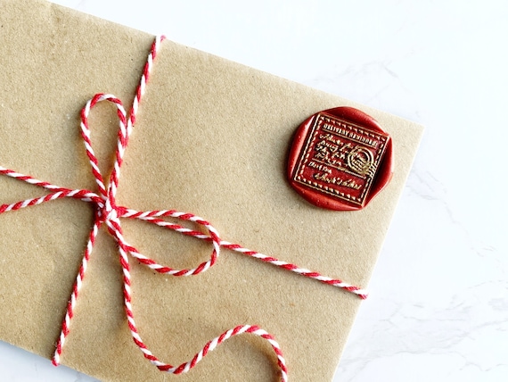 North Pole Wax Seal Stickers – Santa’s Elves Postage Seals for Christmas Letters & Cards, Red Self-Adhesive Seals (1–100 Pack)