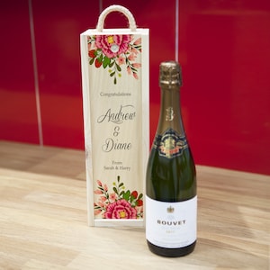 Personalised Wooden Wine Box with Woolwool filling and Rope carry handle Floral Wedding, Engagement, Anniversary or Birthday Gift image 2