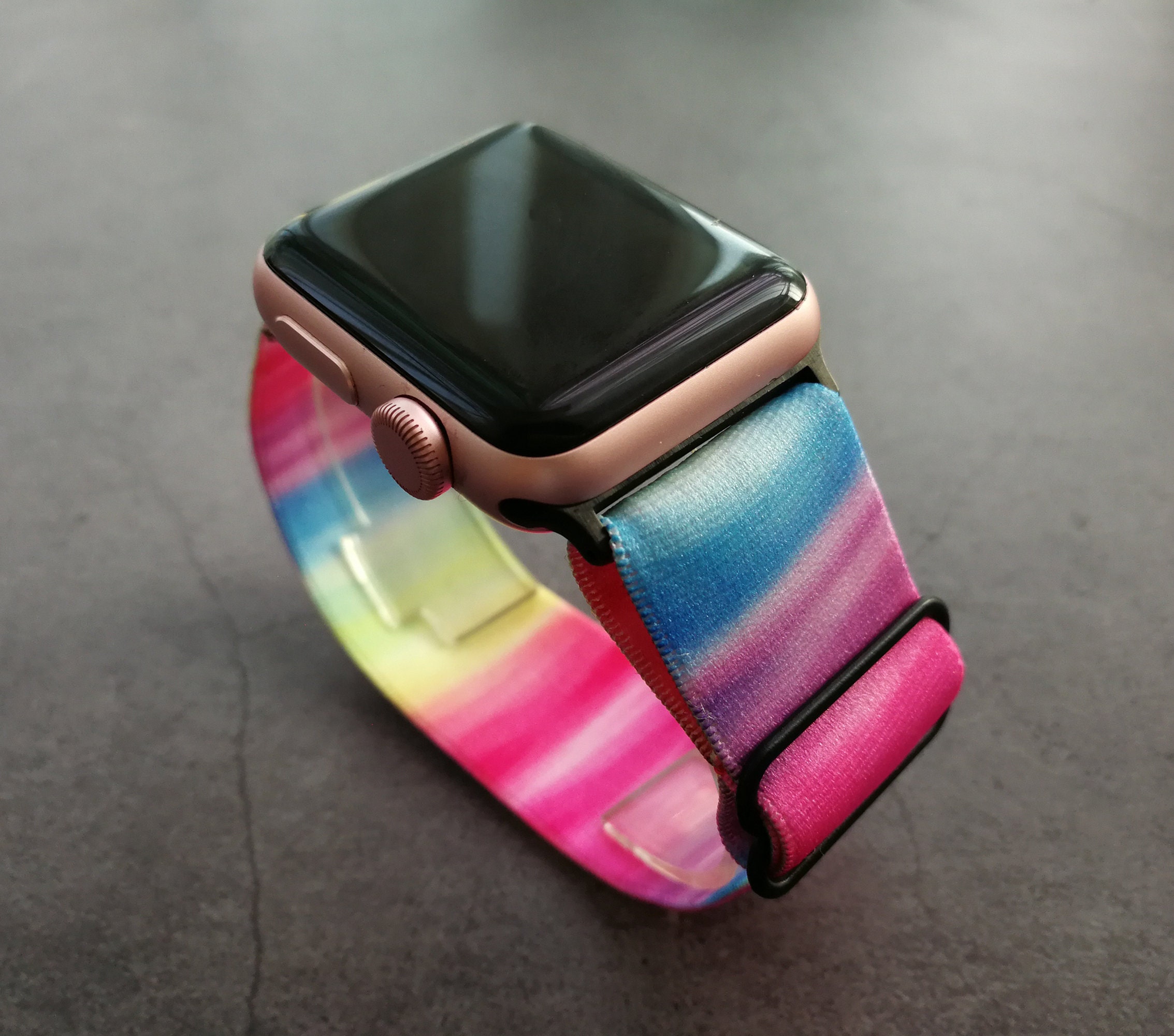 fitbit versa elastic band