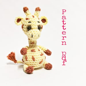 Hand knit giraffe toys pattern, Crochet stuffed giraffe aminals