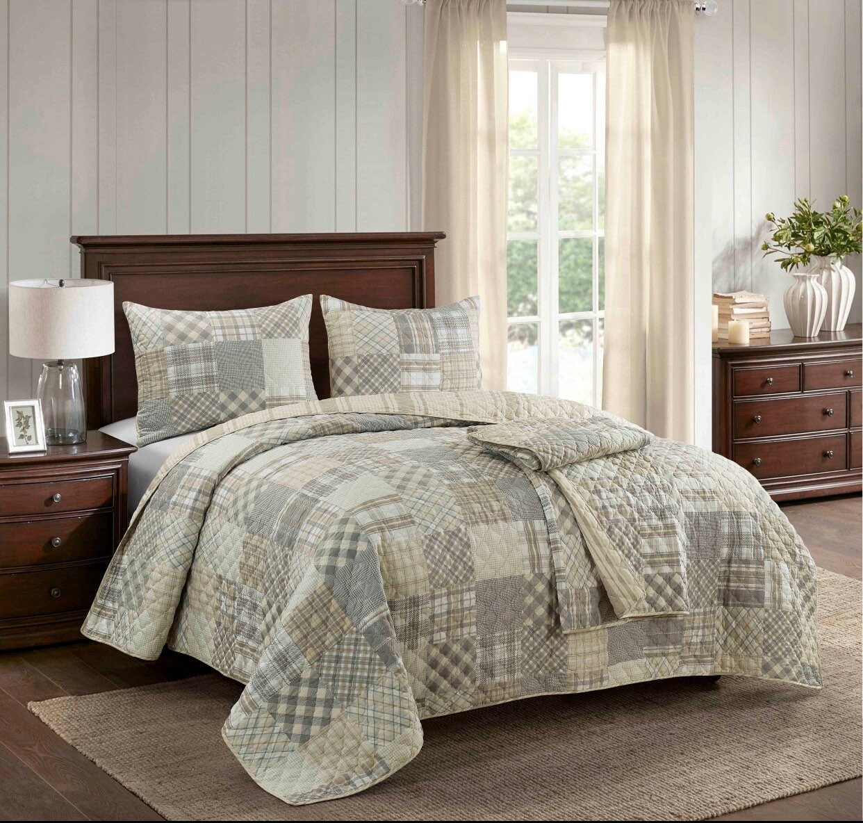 King or Queen Bed Quilt with Pillow Shams Somerset Quilt Set Holiday