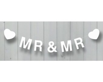 Mr and Mr Wooden Garland ǀ Keepsake ǀ Gift