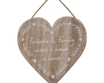 Friends & Family Hanging Heart Sign ǀ Hanging Sign ǀ Homeware ǀ Gift