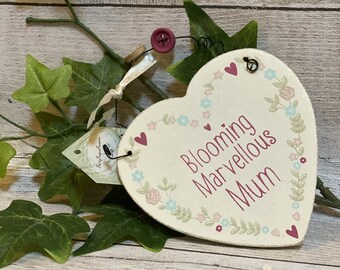 Mum - Mini Wooden Heart ǀ Homeware ǀ Gift